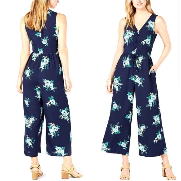 Floral V- Neck Jumper - Picture 1 of 4